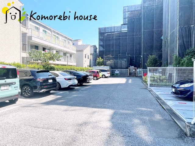 駐車場に車を止められます