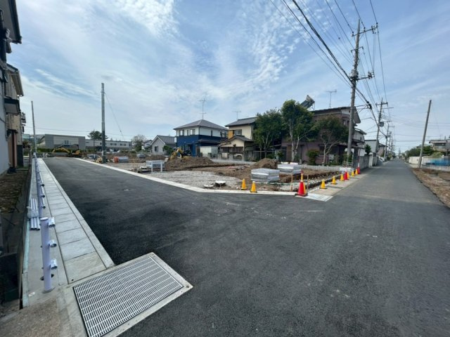 1号棟　前面道路含む現地写真です！（2026/04/18撮影）