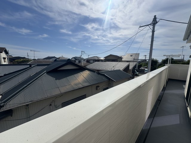 南面のバルコニーは日当たり良好です