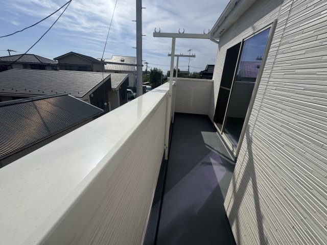 南面のバルコニーは日当たり良好です