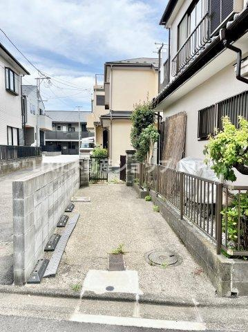 第一種低層住居専用地域の良好な住環境が保たれたエリア。　