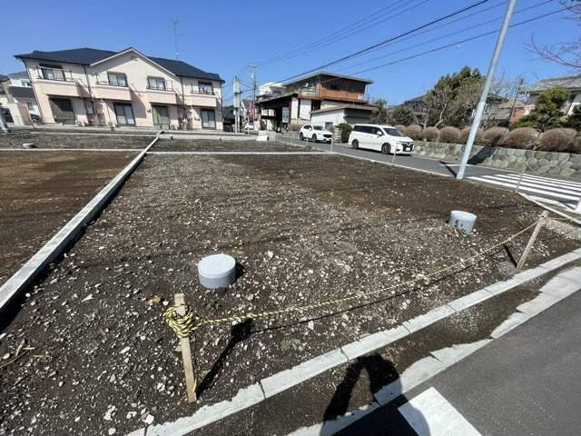土地探しをしていると都市計画区域という言葉を目にすると思います。法律によって、都道府県知事や国土交通大臣が指定するエリアのことを指しており、都市計画区域は市街化区域と市街化調整区域に分けられています。