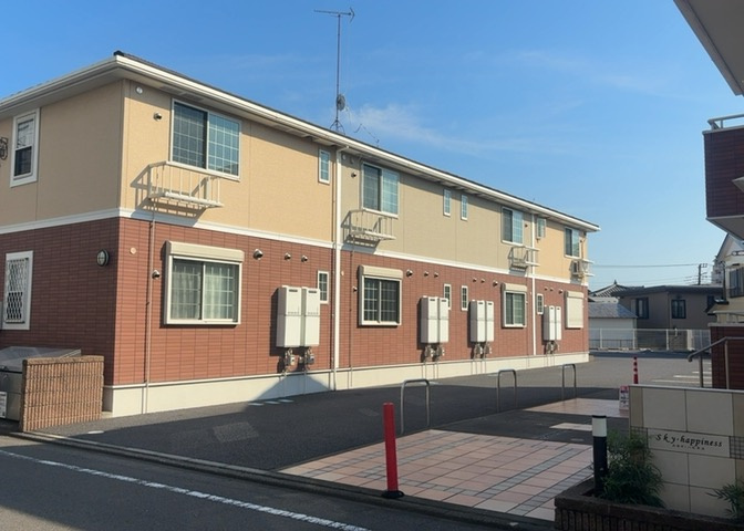 景色重視でお家選ぶをするとスーパーが遠い！学校が遠い！など生活をするうえで利便性で困ることもあります。まず一度現地を見学する際に、周辺の施設などがあるかを確認し、暮らし始めた後のことを想像しましょう。
