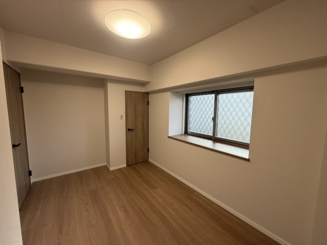広々とした洋室です