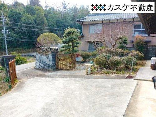 南庭で洗濯物もよく乾きます。