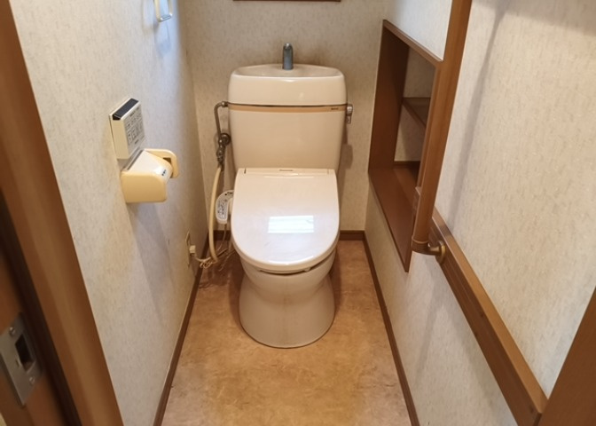 トイレは大きさや形、機能、抗菌性などが異なる多種多彩なタイプが各メーカーから出ています。それぞれに良さがあるため、事前にどういったタイプのトイレがいいのかをご家庭内で決めて、内見に行くといいでしょう。