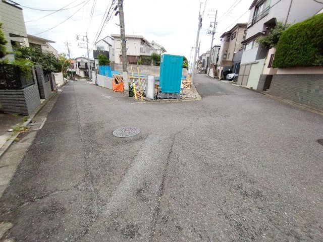「大泉学園」駅前にも商業施設が充実しておりお仕事帰りのお買い物もラクラク。
