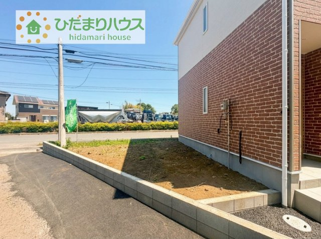 お庭付物件になります！お庭遊びや、プールなどお子様も大喜び(^^)