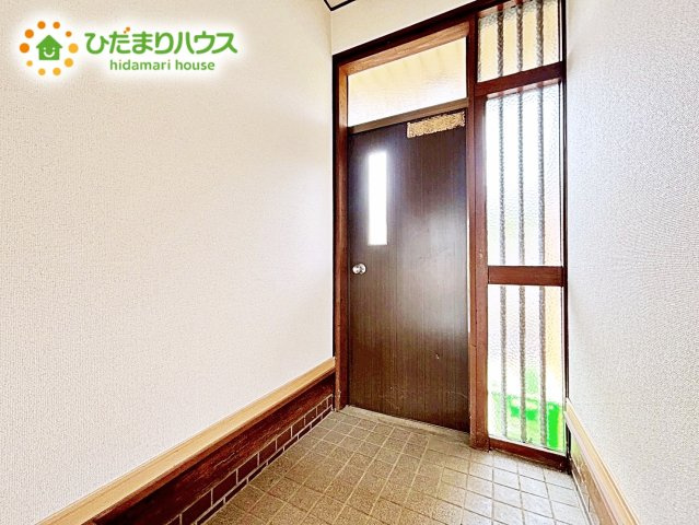 玄関がひろいので親子で並んで仲良く靴が履けますね(^^)/