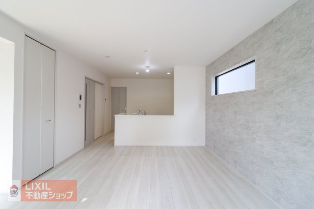【ダイニング】現地完成写真。家族でくつろげるダイニングです。