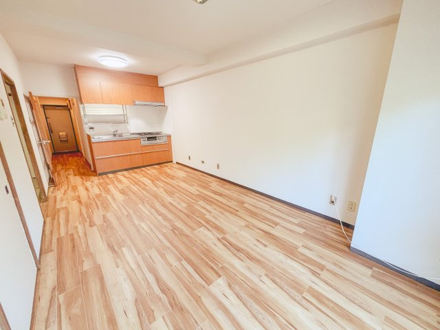 ■住まいは明日へのエネルギーを養うオアシスだとすれば、穏やかに過ごしながらも元気のでる存在でなければなりません。趣味や遊びなどの好奇心を日常に求めていく住まいへ。