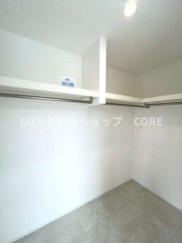 ウォークインクローゼットのある住まいで収納上手な生活を実現！