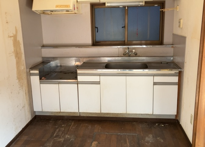 リビングの間取りの種類は大きくわけてリビングとダイニングが別になっているタイプ、リビングダイニング一体型です。どちらも一長一短ですので、家を選ぶ時はその両面をチェックして決めるようにしましょう。