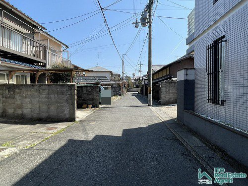 前面道路含む現地写真