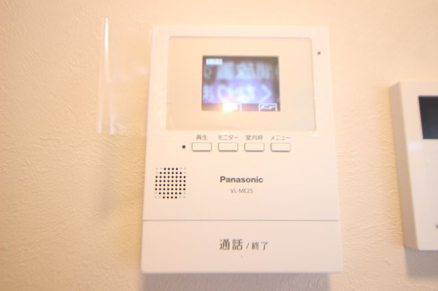 録画機能付きのカラーTVモニターホン。留守中の来客も確認できます