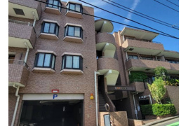 クレスト落合の外観