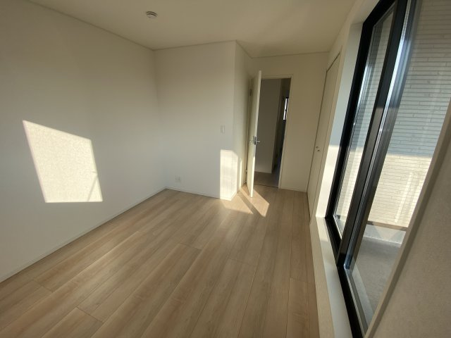 同施工　■□■居室の写真です■□■　　木の温もりがナチュラルでくつろげる空間ですね。