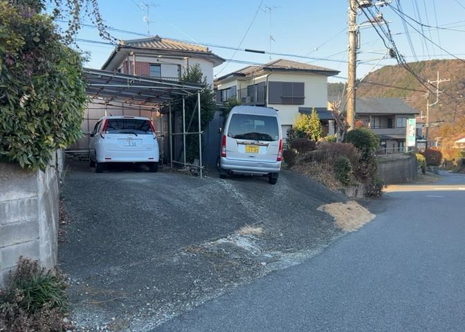 販売されている全ての土地が、宅地用の土地であるとは限りません。都市計画法に基づき、基本的に住宅を建てることができるのは土地計画区であることに加え、市街化区域として定められている地域のみとなっています。