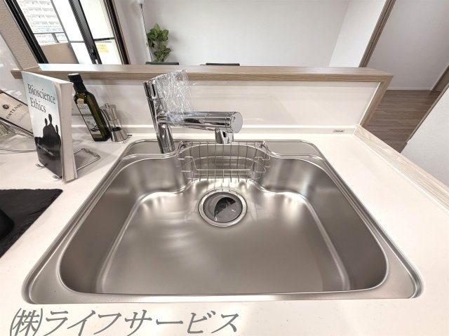 キッチンシンク／浄水器付水栓搭載