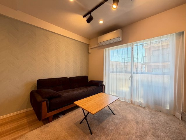 LDK約10.9帖。