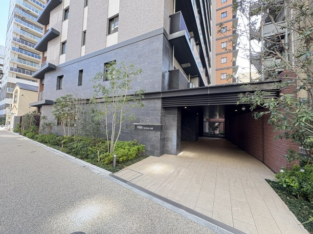 京浜急行線「横須賀中央駅」から徒歩4分の好立地！
