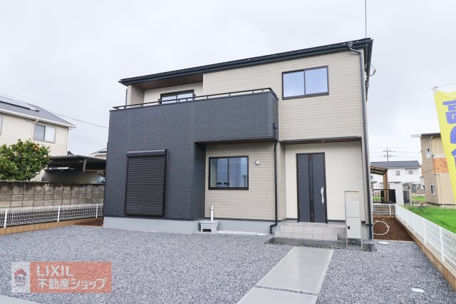 シンプルで無駄のない洗練されたデザインです。普遍的なスタイリッシュさで、長く住んでも飽きることがない外観が魅力です。