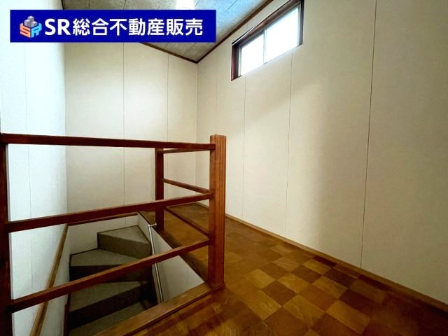 当日予約も大歓迎です！土日祝、雨の日やお子様連れのお客様の送迎も可能ですのでお気になさらずお問合せ下さい。お仕事終わりのお時間にも柔軟に対応致しますのでお気軽にお申し付け下さいませ。