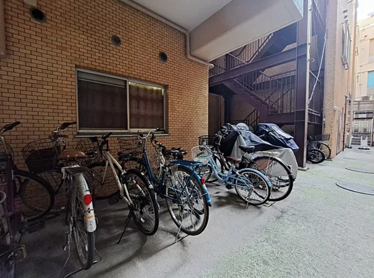 敷地内に居住者専用の駐輪スペースがあります！