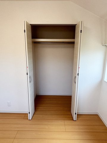 2階6.0帖洋室クローゼット