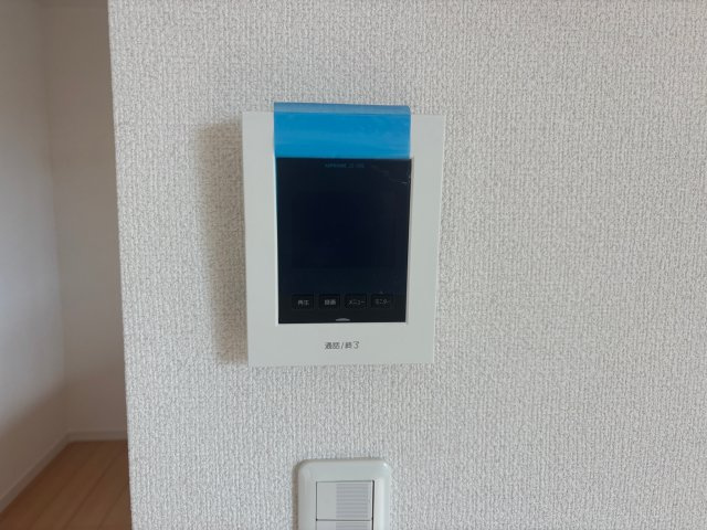 モニター付きインターホンで防犯面も安心です