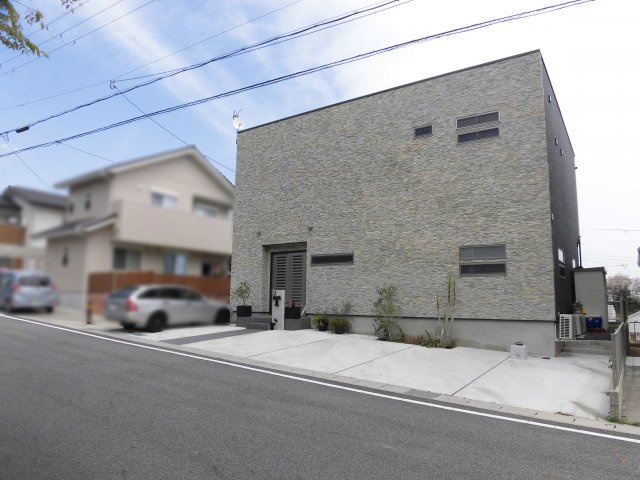 外観：325000121355