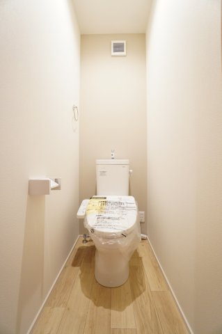 2階にもトイレ設置！朝の争奪戦も回避できます♪