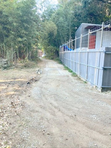 南側の前面道路（私道）です！