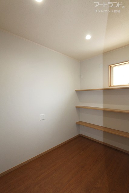【2階書斎3帖】収納部屋としてもおすすめ◎