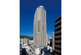 トア山手ザ・神戸タワーの外観