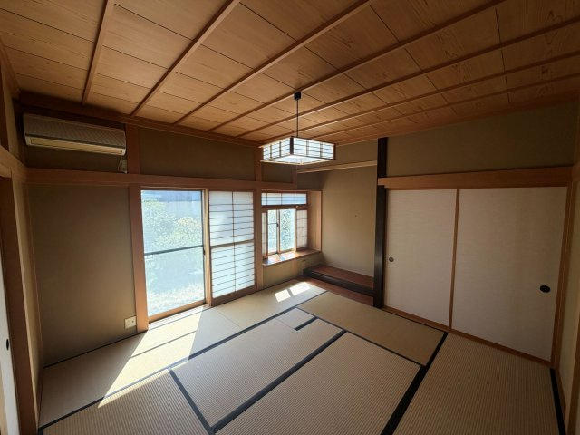 和室（茶室）あり。落ち着いた空間ですね