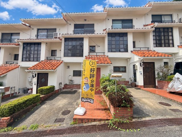 RC造3階建て