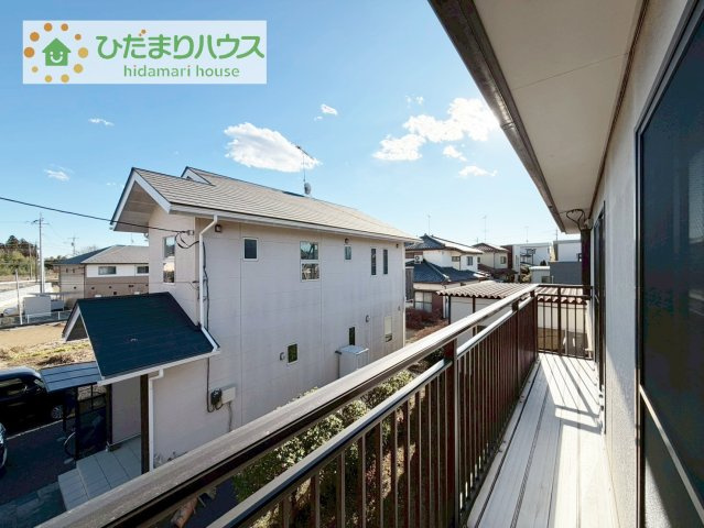 広々としたバルコニーは、大量の洗濯物を干しても余裕！お布団だって、家族全員分をいっきに干せますね(^O^)