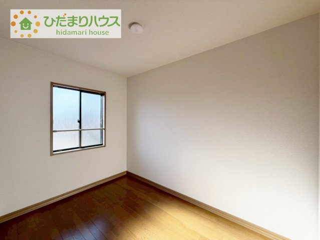 こたつや扇風機などの季節物もポンポンしまえる大容量の納戸付き♪