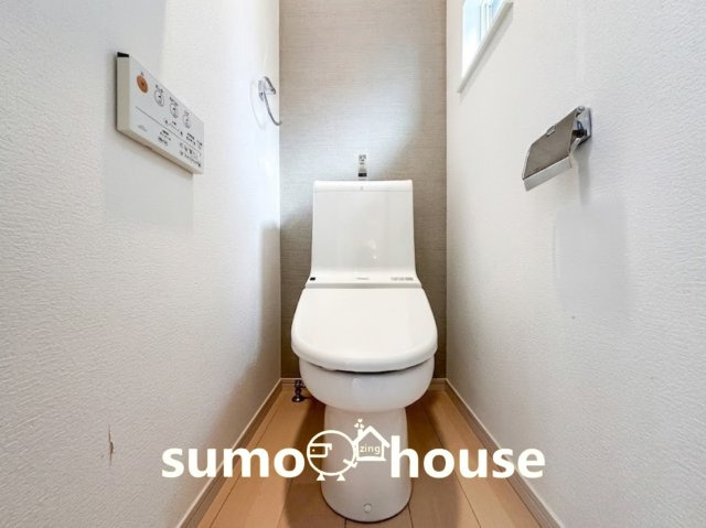 ゆったりとした空間のトイレです