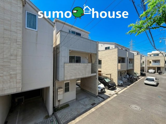 前面道路含む現地写真です