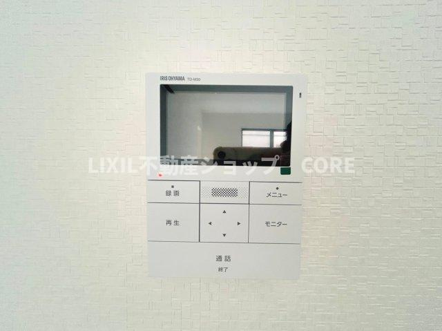 録画機能で留守中の来訪者の確認ができます！こんな時代だからこそ、安心の設備ですね！