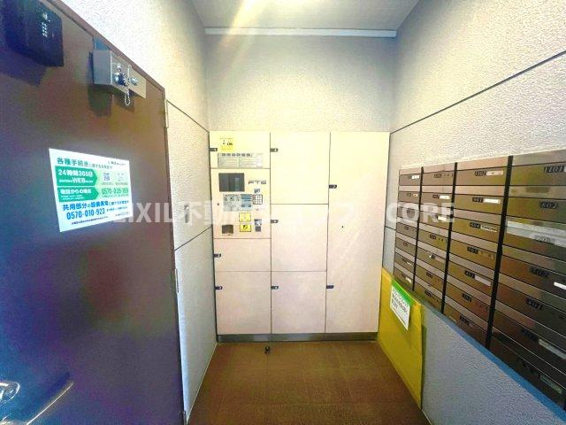 外出中でも荷物が受け取れる宅配BOX付き！ネットショッピング等を活用されている方にもピッタリです。