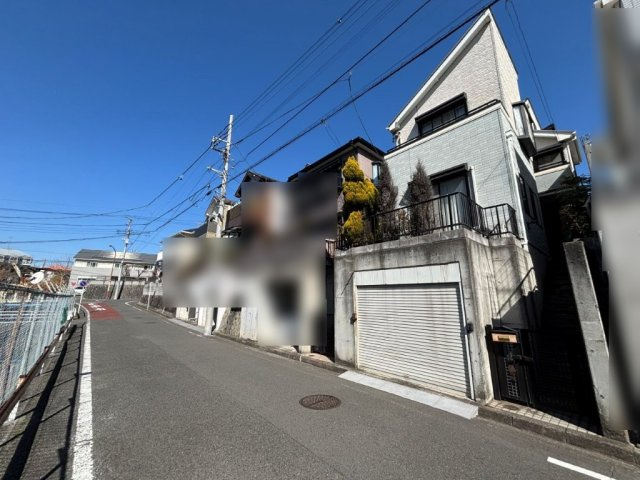 交通量が少なく車庫入れがしやすい立地条件