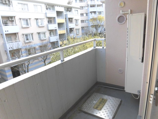 和室に面したバルコニーです。