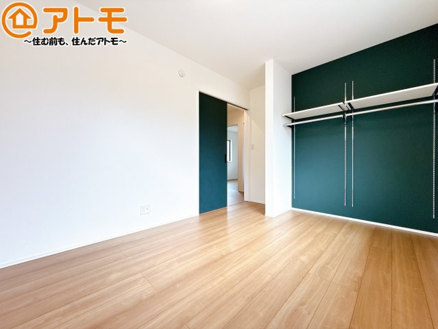 客間として使うことはもちろん、居室や収納など自由な使い方ができるお部屋です！