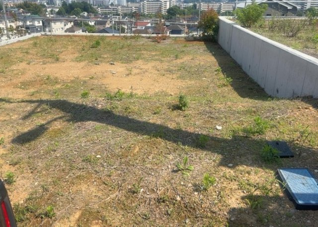 物件の詳細については、現地を見てわかること以外に、役所や法務局などで調べないとわからないことがあります。そのため、現地に行く場合は、もしこの物件を買ったらどのような生活ができるかをイメージしましょう。