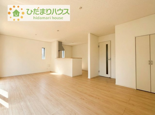 早くお仕事終わらせて、家に帰りたくなるようなリビングです(^^♪
