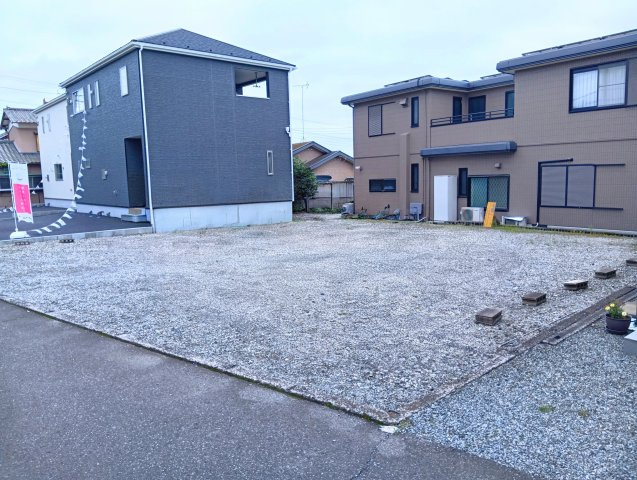 敷地が約60坪と広々としています。自由な間取りでお家が建てられます。綺麗な整形地になっています。