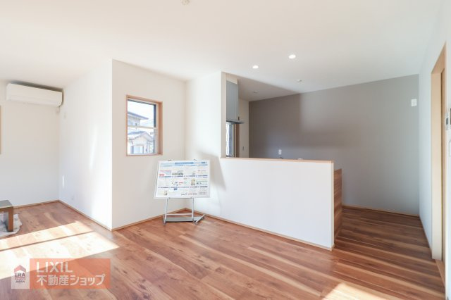 【ダイニング】現地完成写真。家族でくつろげるダイニングです。